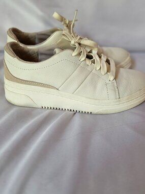 Dr. Scholl's Original Collection Leather Sneaker | Size 7.5 | White/Cream